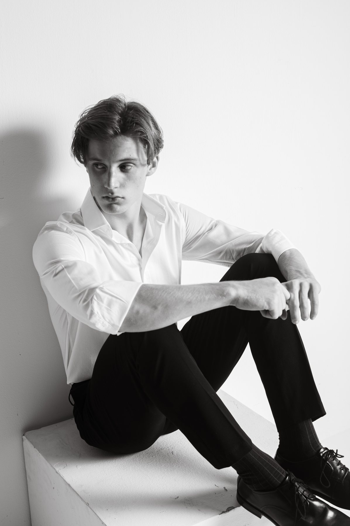 Bastian Gandy, seated portrait